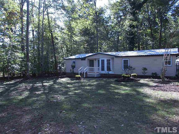 2nd image of 1519 Victory Ln