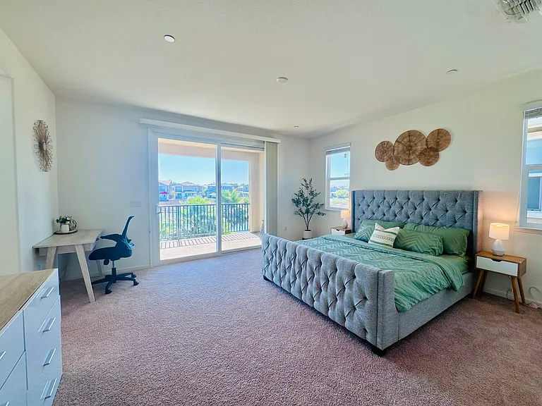 18034 Clementine Ct — Photo 2