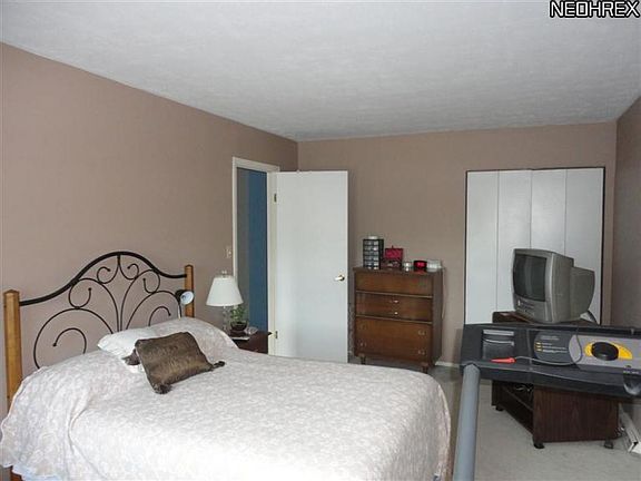 5th image of 17383 Independence Ct #13C
