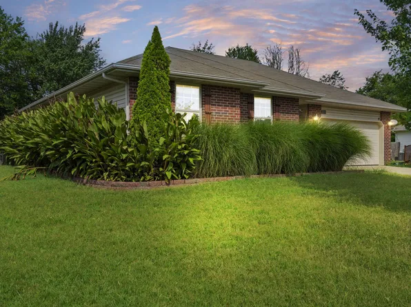 113 Emily Lane, Willard, MO 65781