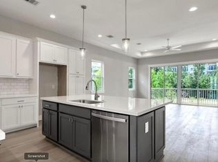 59 Thorpe Ln, Spring, TX 77389