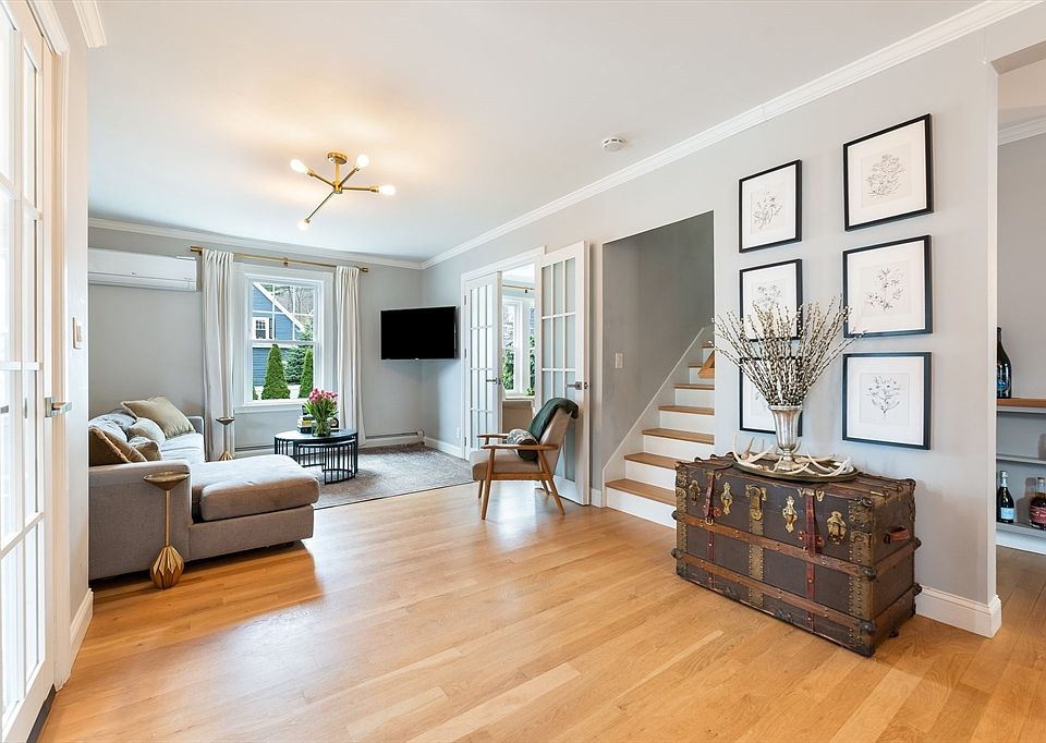 1st image of 8 Horton St