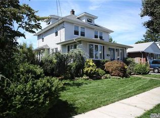 119 Eleven St, NEW HYDE PARK, NY 11040