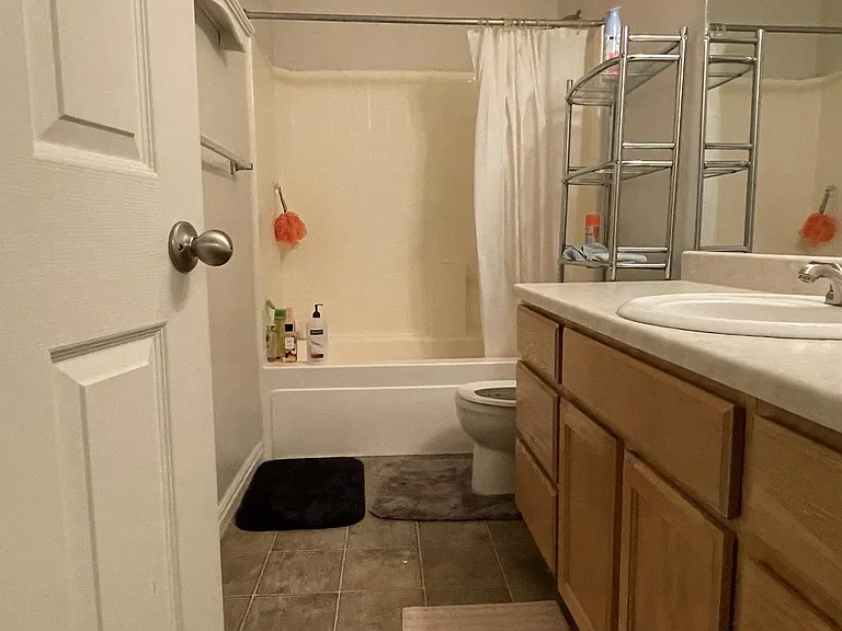 1262 S 1410 E — Photo 18