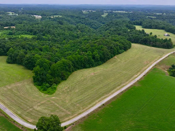 5 Parks Ridge Rd, Russell Springs, KY 42642