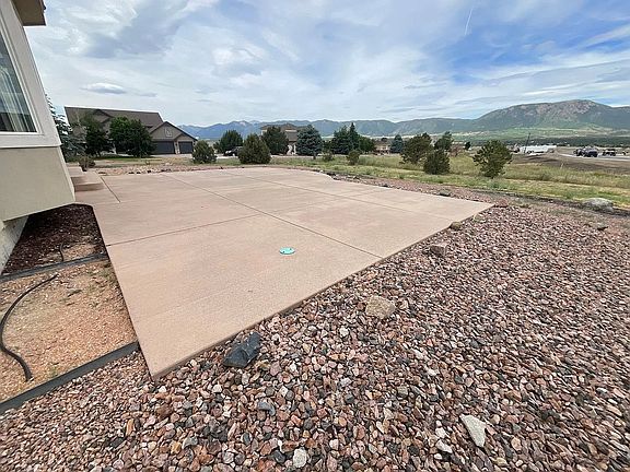 Outdoor patio for entertaining with beautiful views of Pikes Peak and Mt. Herman!