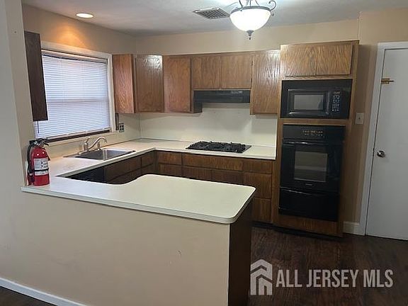 2nd image of 3 Brookside Rd