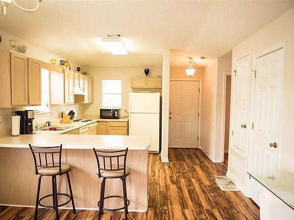 4th image of 3093 Flintlock Dr