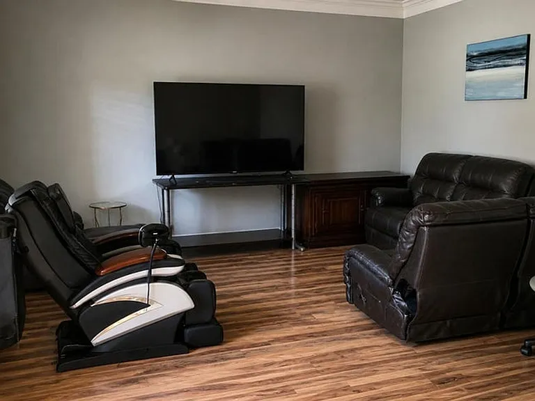 3945 Torres Cir — Photo 3