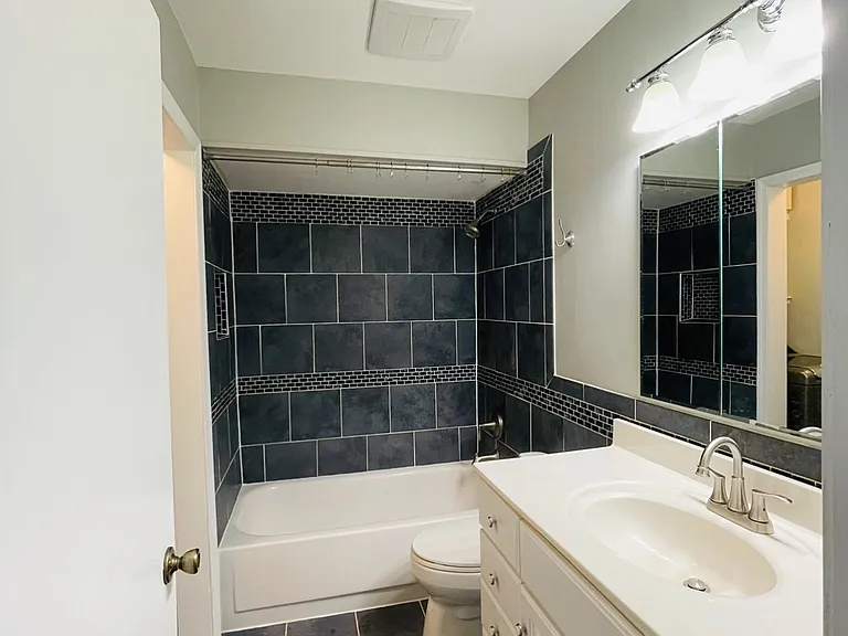 5910 Kingsford Rd — Photo 22