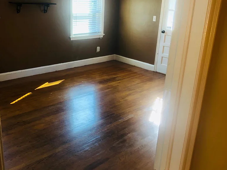 2nd floor bedroom