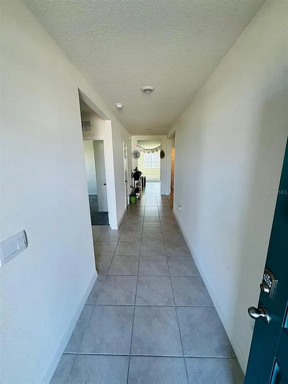 4 bed, 2.0 bath, 1815 sqft, $2,500 — Photo 4