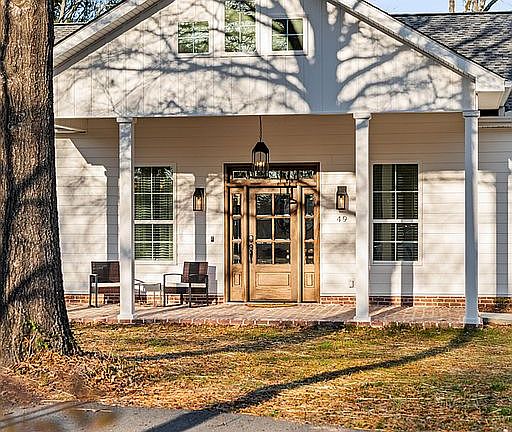 2nd image of 49 Woodland W
