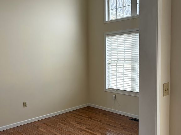 5th image of 3307 Buckingham Dr