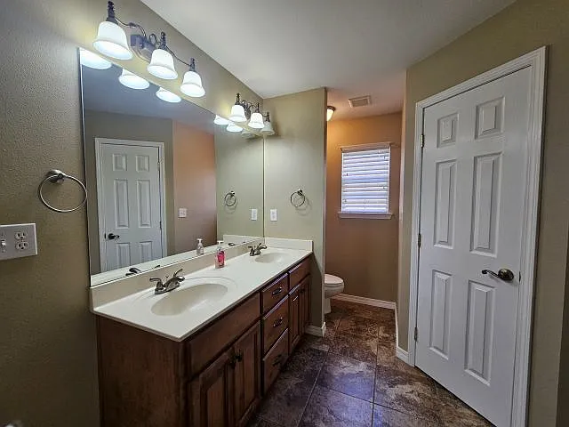 4261 Armadillo Trl — Photo 9