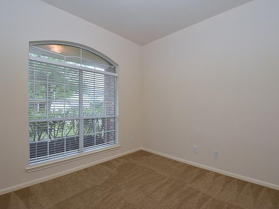 4th image of 25215 Sterling Cloud Ln