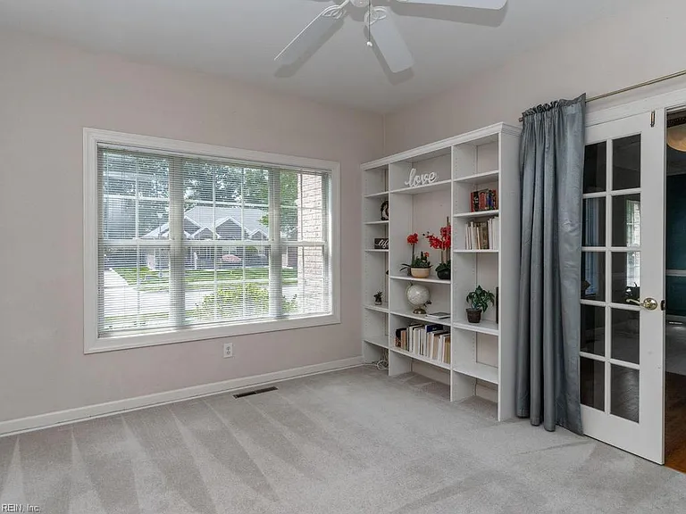 138 Greengable Way — Photo 14