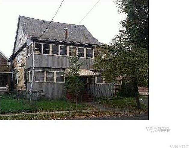 1st image of 694 West Ave