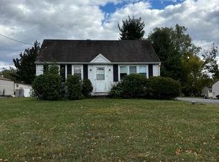 2248 Rhoads Rd, Pottstown, PA 19464