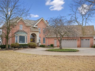 320 Boulder Dr, Lake In The Hills, IL, 60156