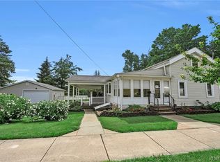 1207 S Main St, Medina, NY 14103