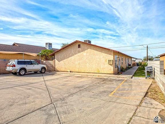 3rd image of 2114 S Walnut Ave #3