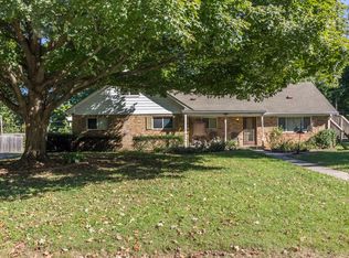 811 Riverside Dr APT 2, Greenwood, IN 46142