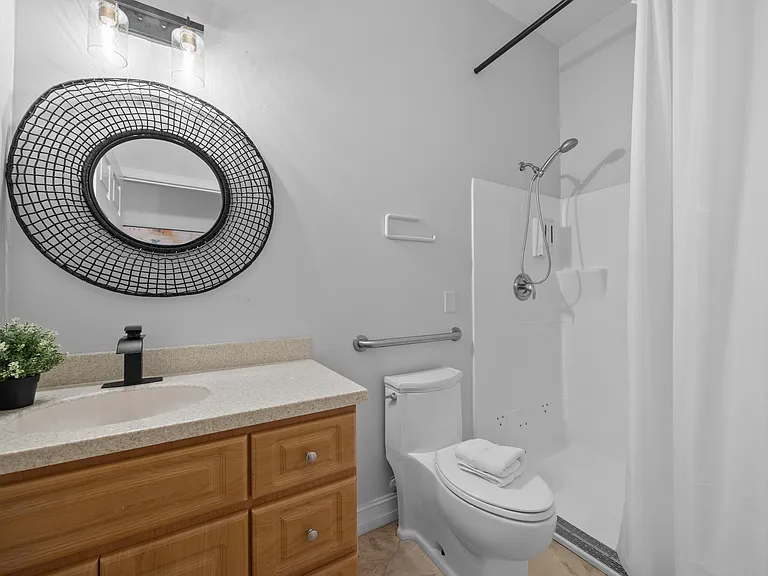 6609 La Jolla St #5 — Photo 8