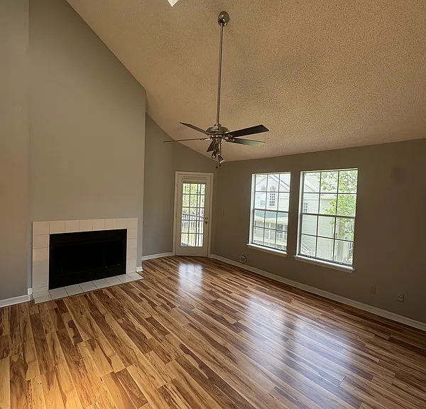 6010 Westgate Dr #304 — Photo 2