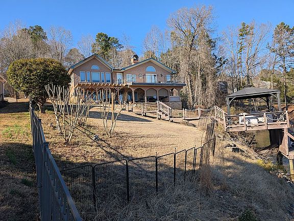5th image of 773 Beachwood Cove Dr