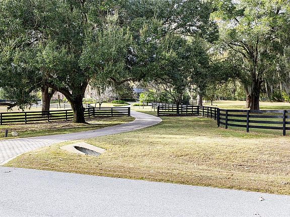 2nd image of 2150 SE 73rd Loop