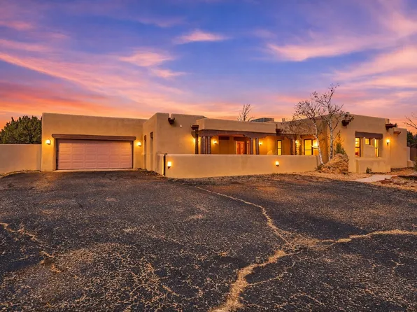 51 Rito Guicu, Santa Fe, NM 87507