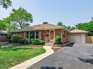 242 N Church Rd, Bensenville, IL 60106