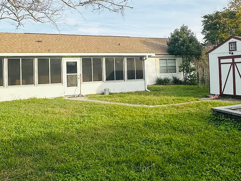 648 Pyramid Ave — Photo 32