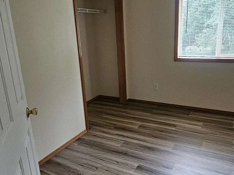 457 NE Knights Bridge Rd — Photo 19