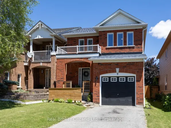 9 Candlebrook Dr, Whitby, ON L1R 2V4