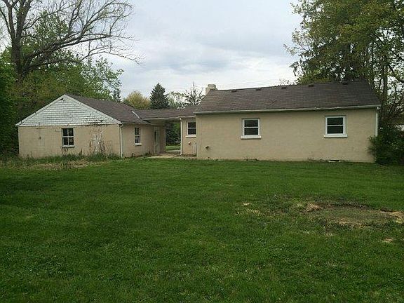 3rd image of 569 Glenrose Ln