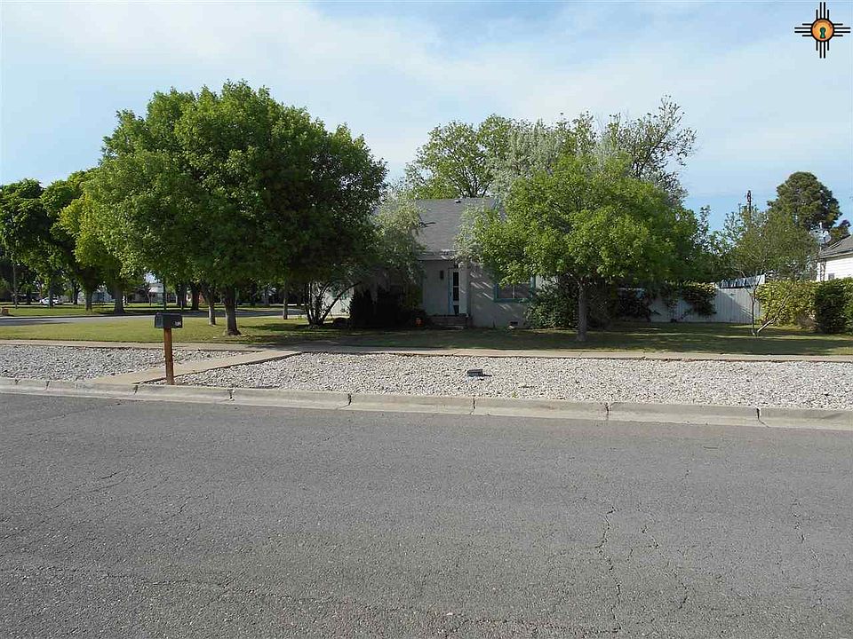 1st image of 612 W Richardson Ave