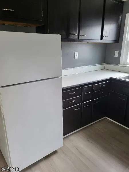 2 bed, 1.0 bath, $1,900 — Photo 4