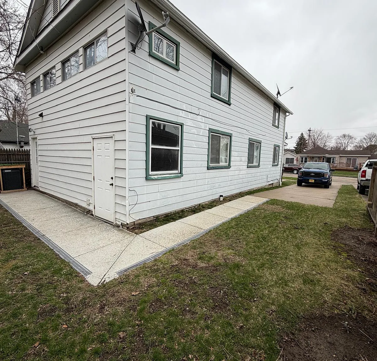 2 bed, 1150 sqft, $1,400 — Photo 3