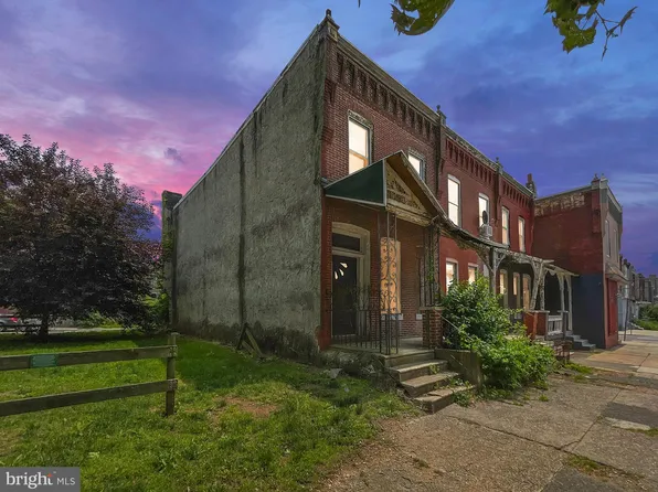 751 N 44th St, Philadelphia, PA 19104