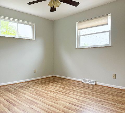 5th image of 3354 Blue Rock Rd