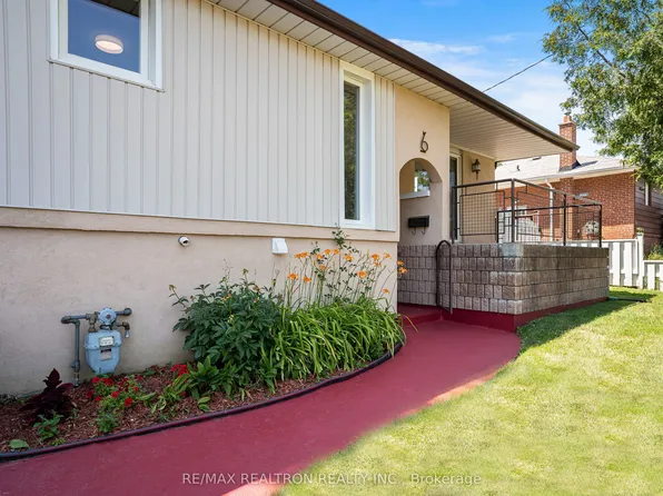 6 Stephenfrank Rd, Toronto, ON M1P 3W3