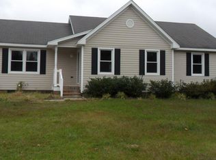 1016 Charlie Ln, Clayton, NC 27520