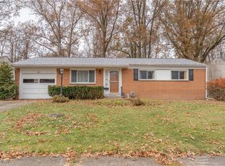 2835 Crestwood Dr NW, Warren, OH