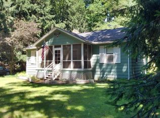 13941 Cherry Beach Rd, Three Oaks, MI 49128