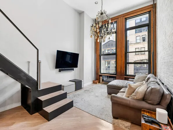 250 Mercer Street image 1 of 11