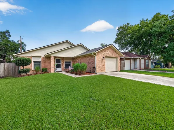 2316 29th Ave N, Texas City, TX 77590