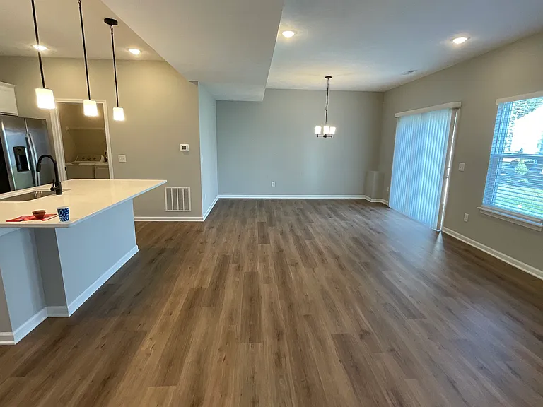 1210 Elowen Way — Photo 8