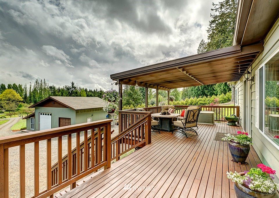1st image of 7010 85th Avenue SE